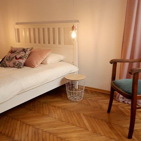 Singer Apartment Old Town Красков Екстериор снимка