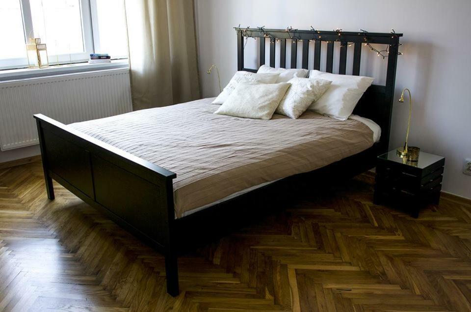 Singer Apartment Old Town Красков Екстериор снимка
